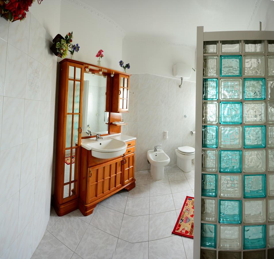 מלון פיומיצ'ינו Hillary House מראה חיצוני תמונה